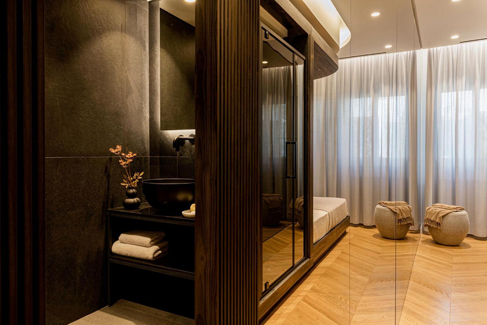 Apartment Bullet Athens